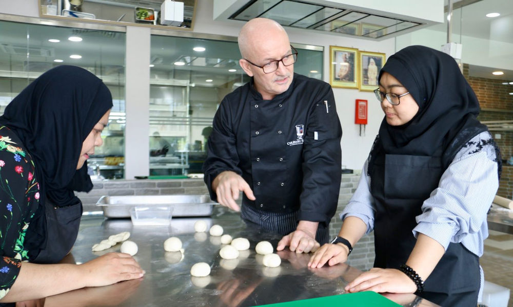 Laksamana to open culinary school in March