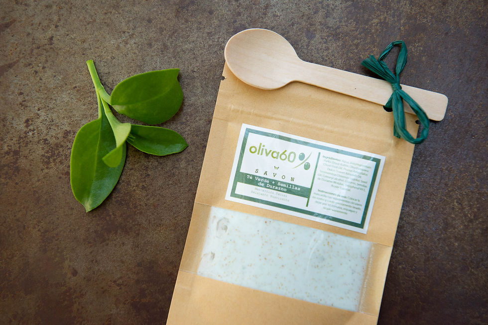 Mascarilla facial exfoliante de té verde