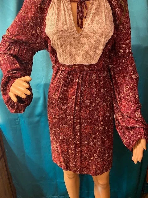 Thumbnail: Large Size Women's, Hinge Long Sleeve Burgandy Mini Dress