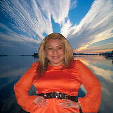 Mary Hedez Portfolio Picture