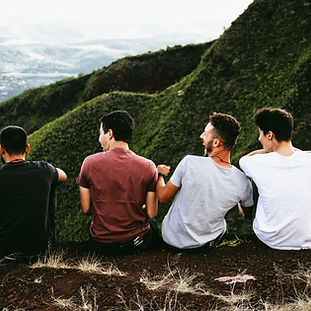 Amigos en una montaña