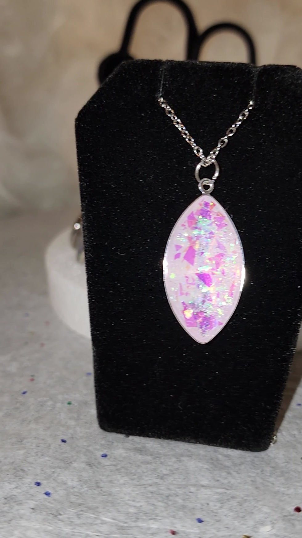 Thumbnail: Opalescent