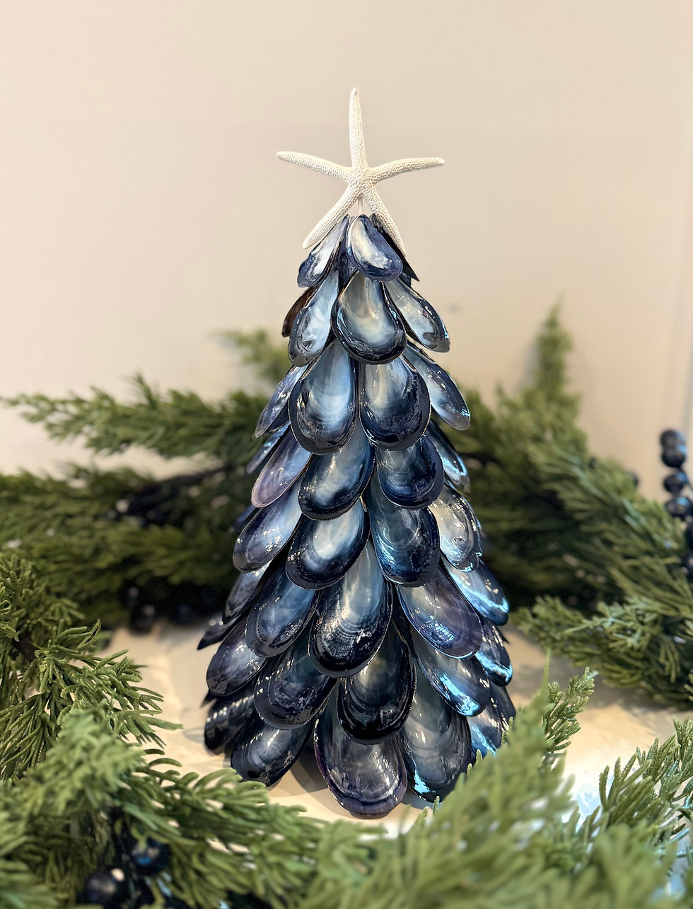 Thumbnail: Shoreline Holiday Trees