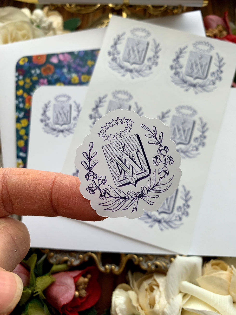 Thumbnail: Auspice Maria Shield Laurel Crest Catholic Greeting Cards Box Set