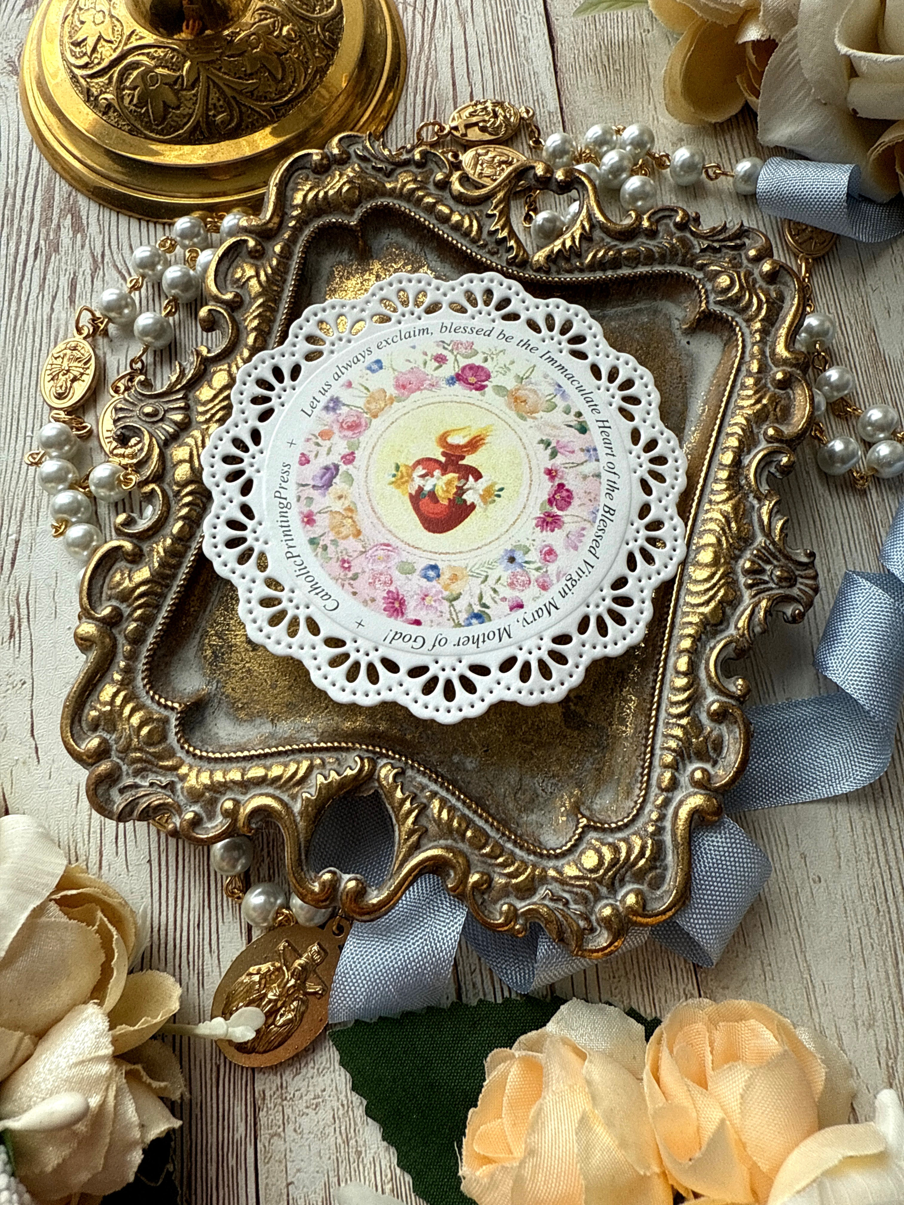 Blessed be The Immaculate Heart chantilly round paper lace holy card