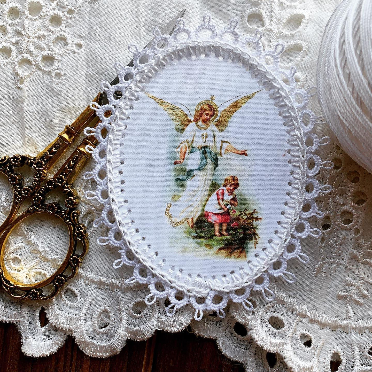 Guardian Angel & Girl fabric mini lace holy card detente
