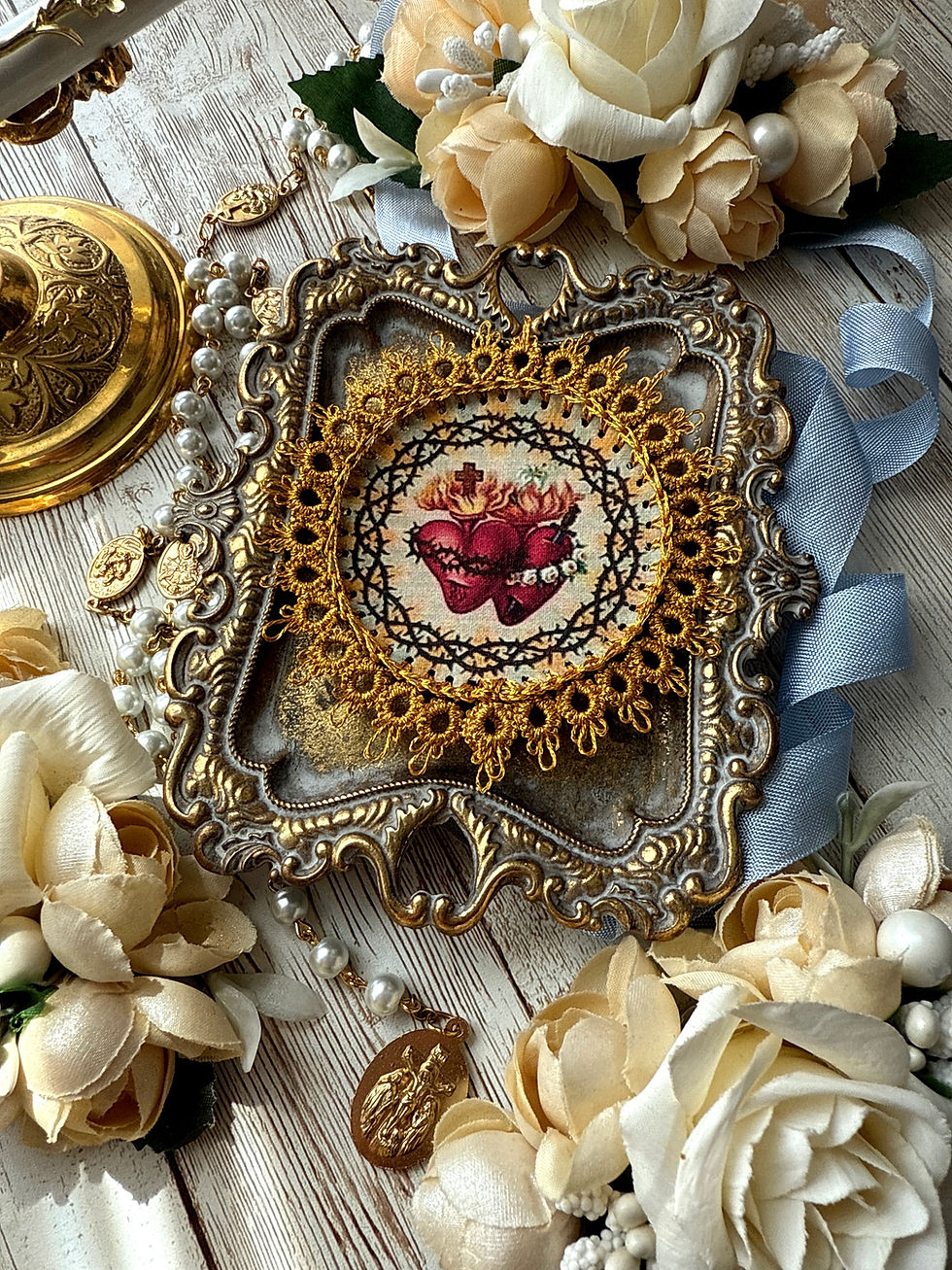 Thumbnail: Hearts of Jesus and Mary fabric holy card detente