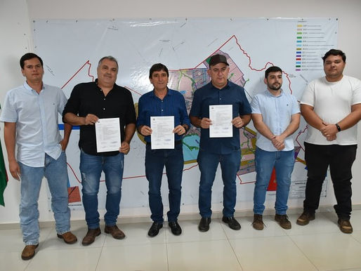 Prefeito Vander Masson assina ordem de serviço para recapear a Rua 1