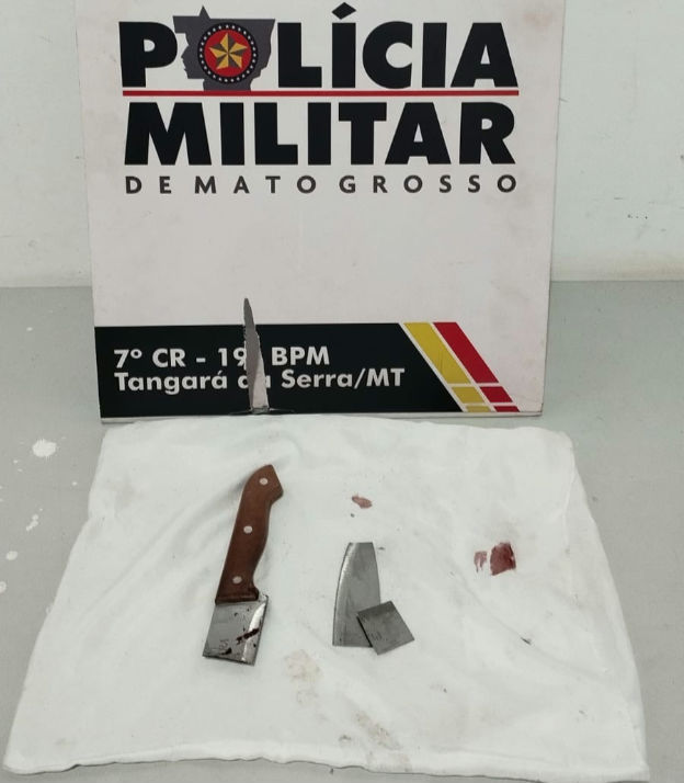 PRESO EM FLAGRANTE - Homem tenta estrangular e esfaqueia a ex na frente dos 3 filhos menores em Tangará da Serra