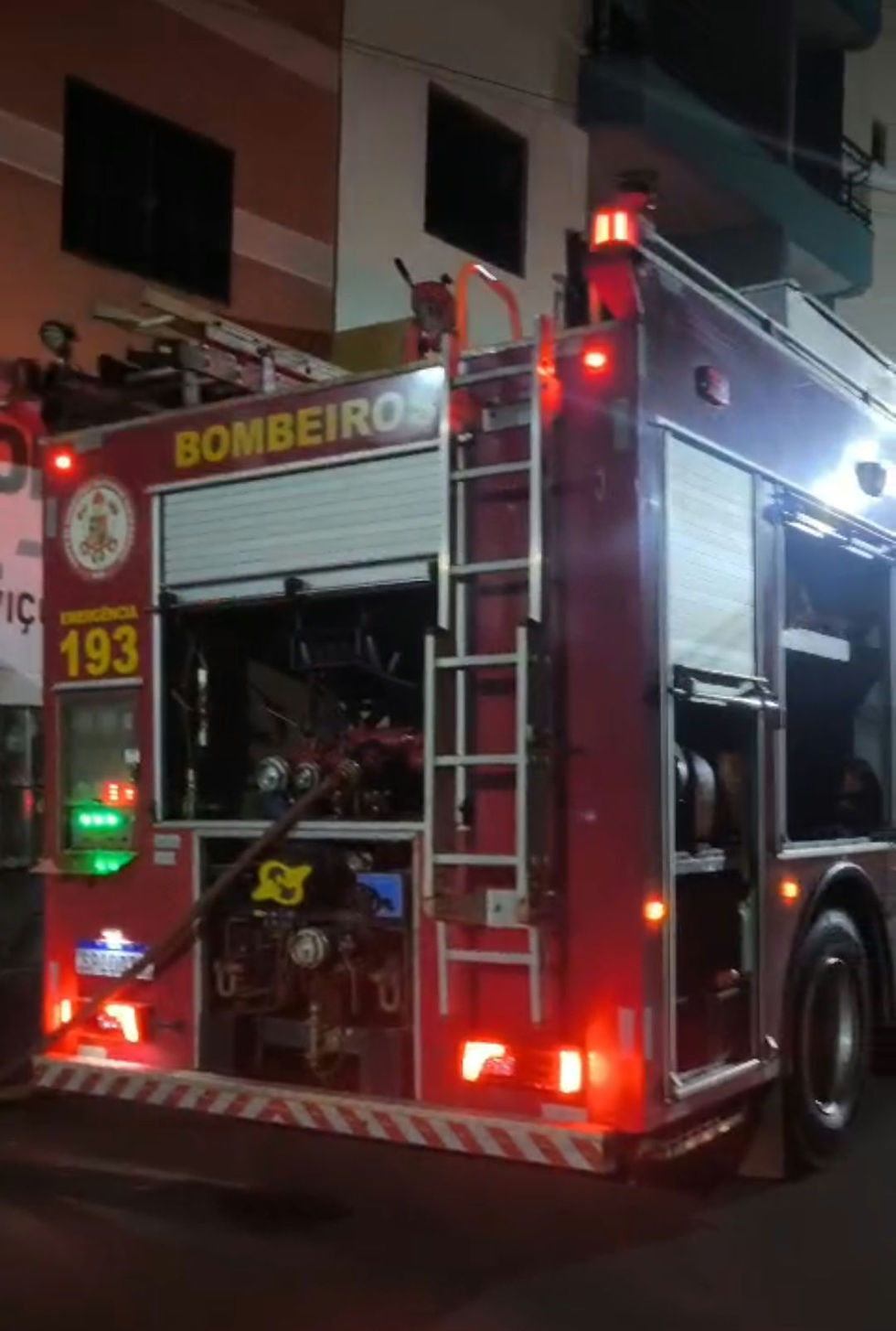 Princípio de incêndio é controlado rapidamente em tornearia de Tangará da Serra