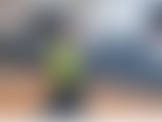 CRIME AMBIENTAL - Homem flagrado depenando e comendo pombo vivo na rodoviária de Tangará da Serra é detido pela polícia