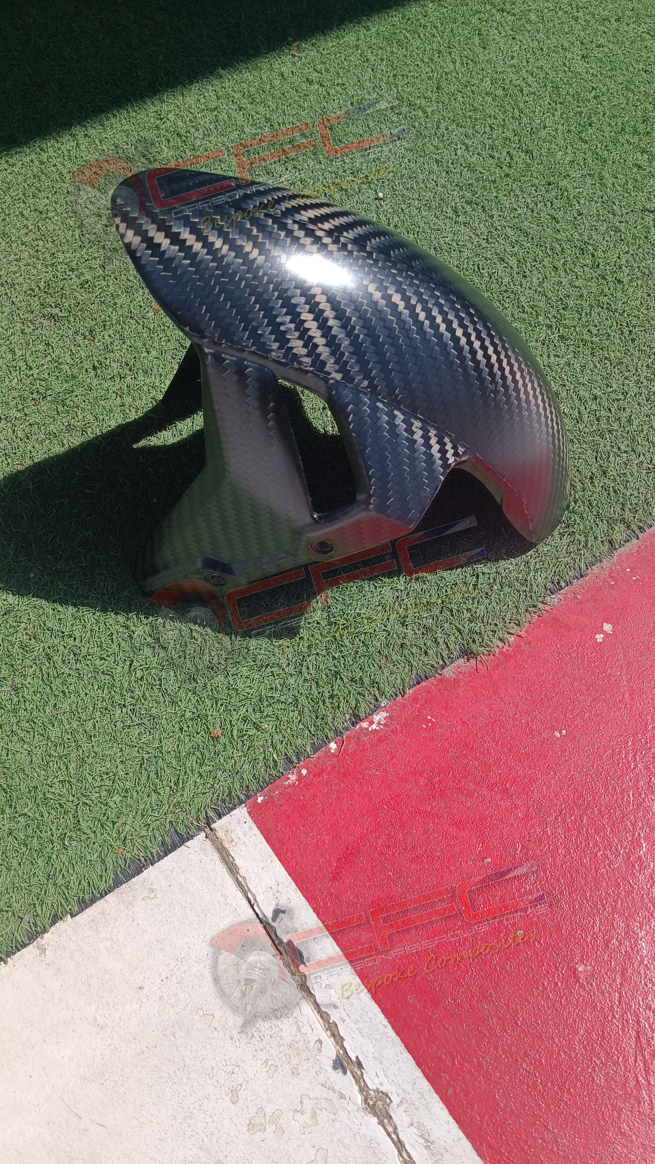 YAMAHA R1 / BMW S M 1000RR 2026 WSBK CARBON FIBER FRONT FENDER
