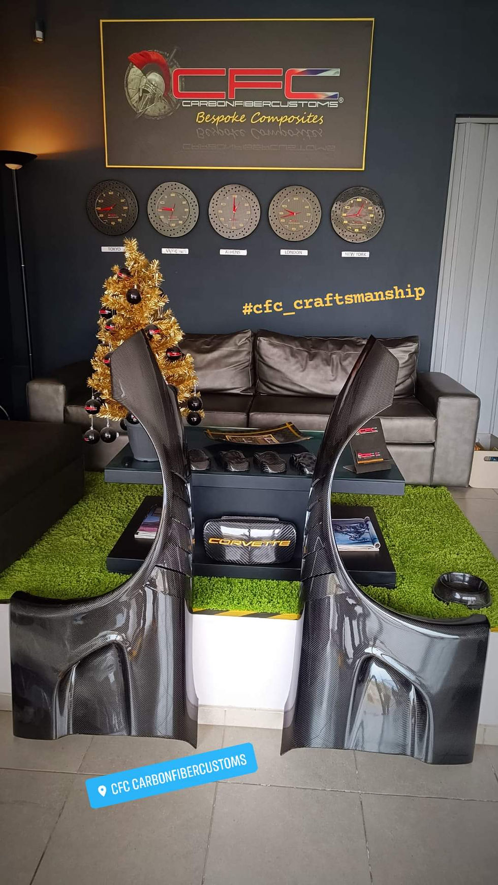 Thumbnail: Corvette C5 Racing Fenders Wide and Vented (pair)