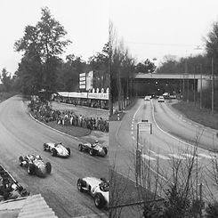 DieRennstrecke Collection.007.jpeg