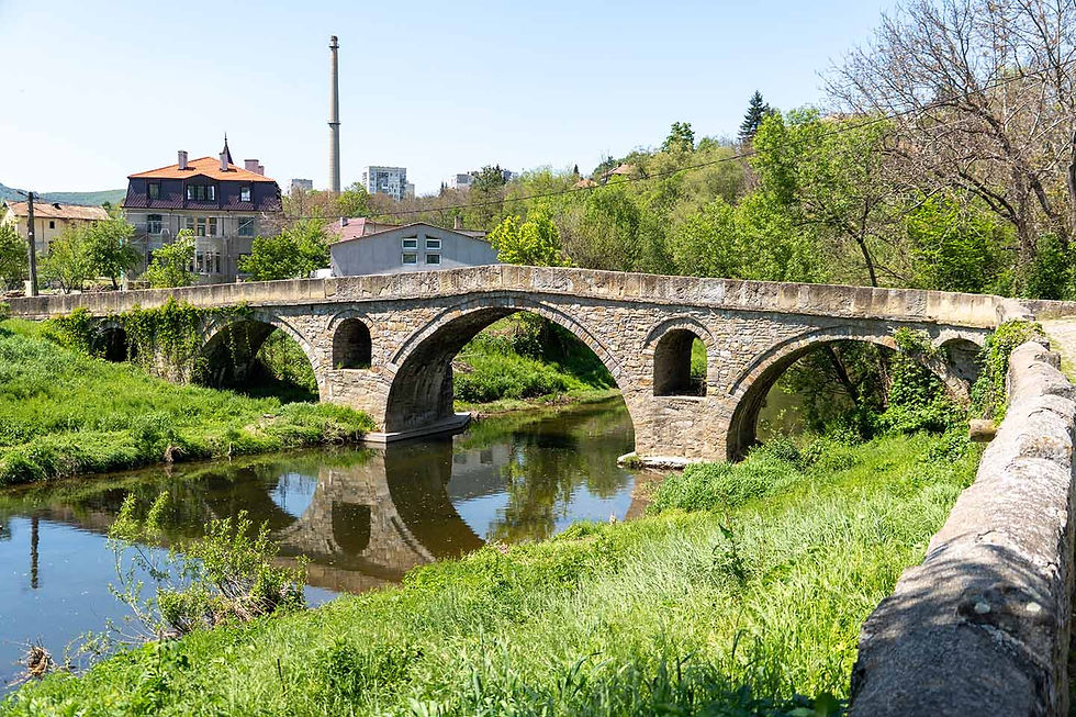 Stone bridge by master Kolyu Ficheto over the Dryanovska River in the town of Dryanovo