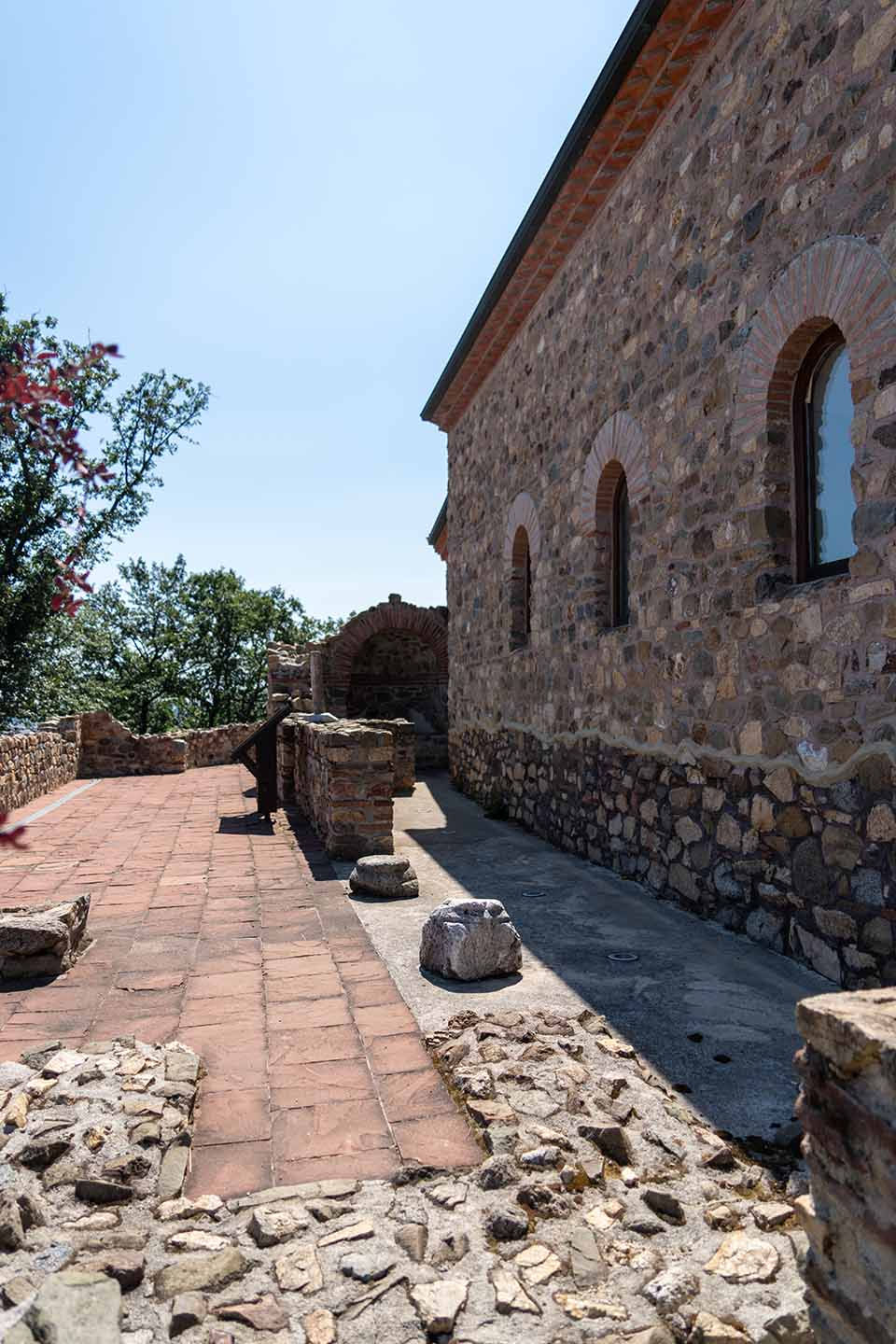Late Antique Roman Fortress and Fortified Settlement Tsari Mali Grad