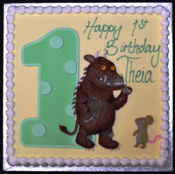 Bespoke Gruffalo-themed cake with vibrant character design, perfect for celebration in Solihull, West Midlands.