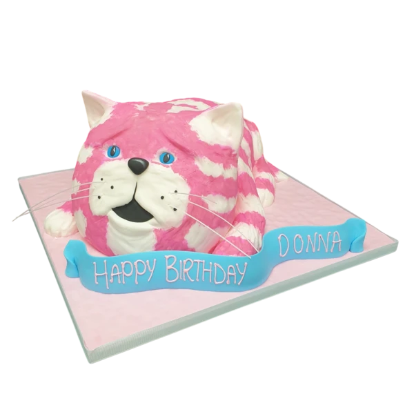 Delicious and beautifully decorated Bag Puss cake perfect for any celebration, featuring intricate detailing and vibrant colours. Ideal for cat lovers and themed parties.