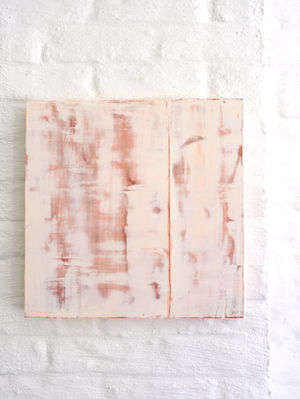 klein mixed media schilderij met beige en warme tinten, thema emotie en balans – Alanis Blondeel