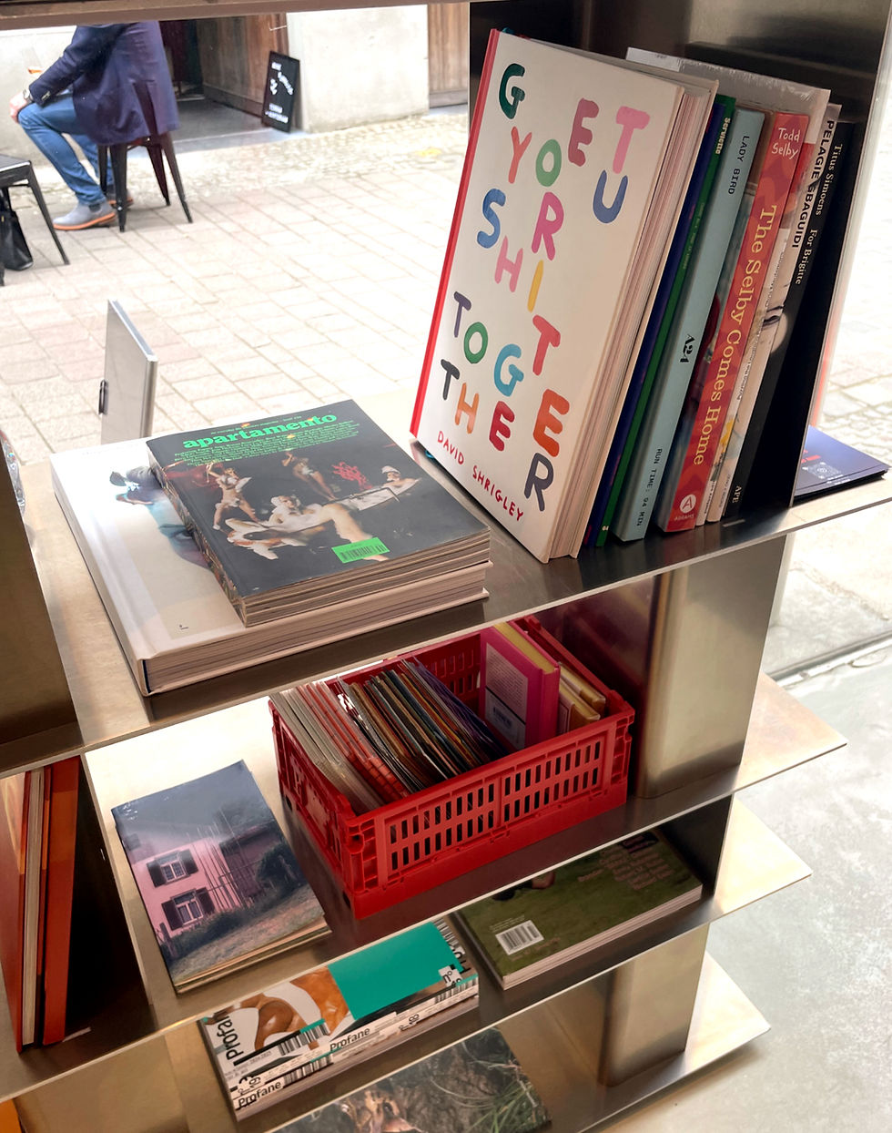 Unieke kunstboeken-PonyBookshop-Stack