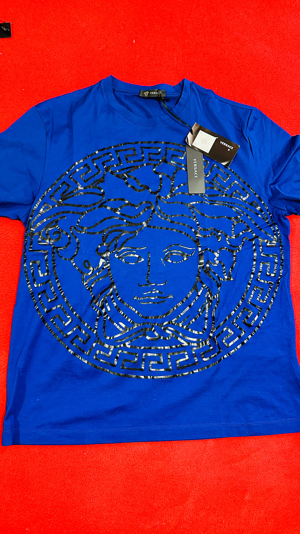 Miniatura: Playera con Medusa en contraste 