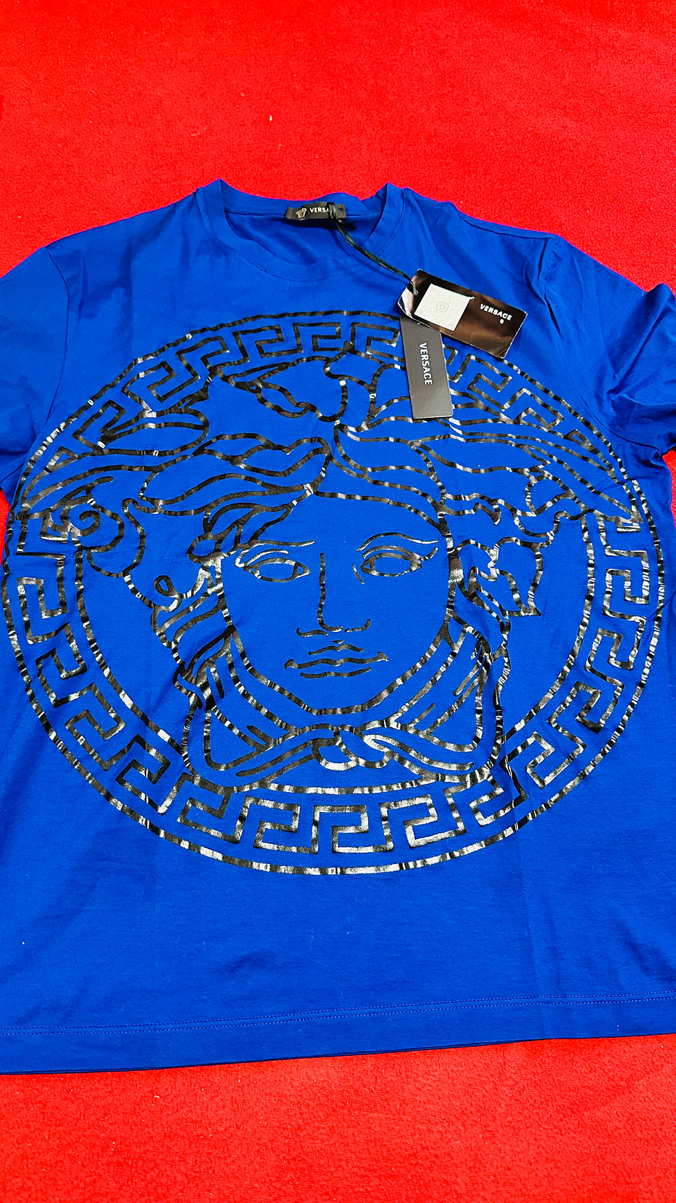Miniatura: Playera con Medusa en contraste 
