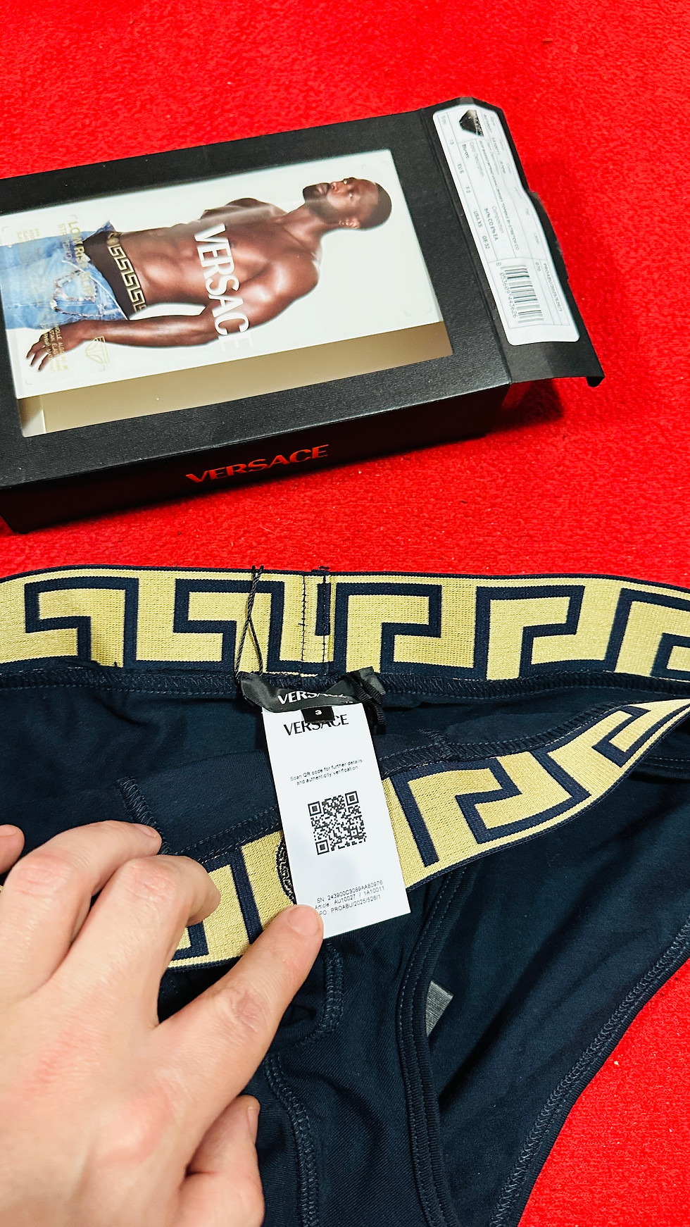 Miniatura: Brief Azul Marino con Greca y Medusa en Dorado