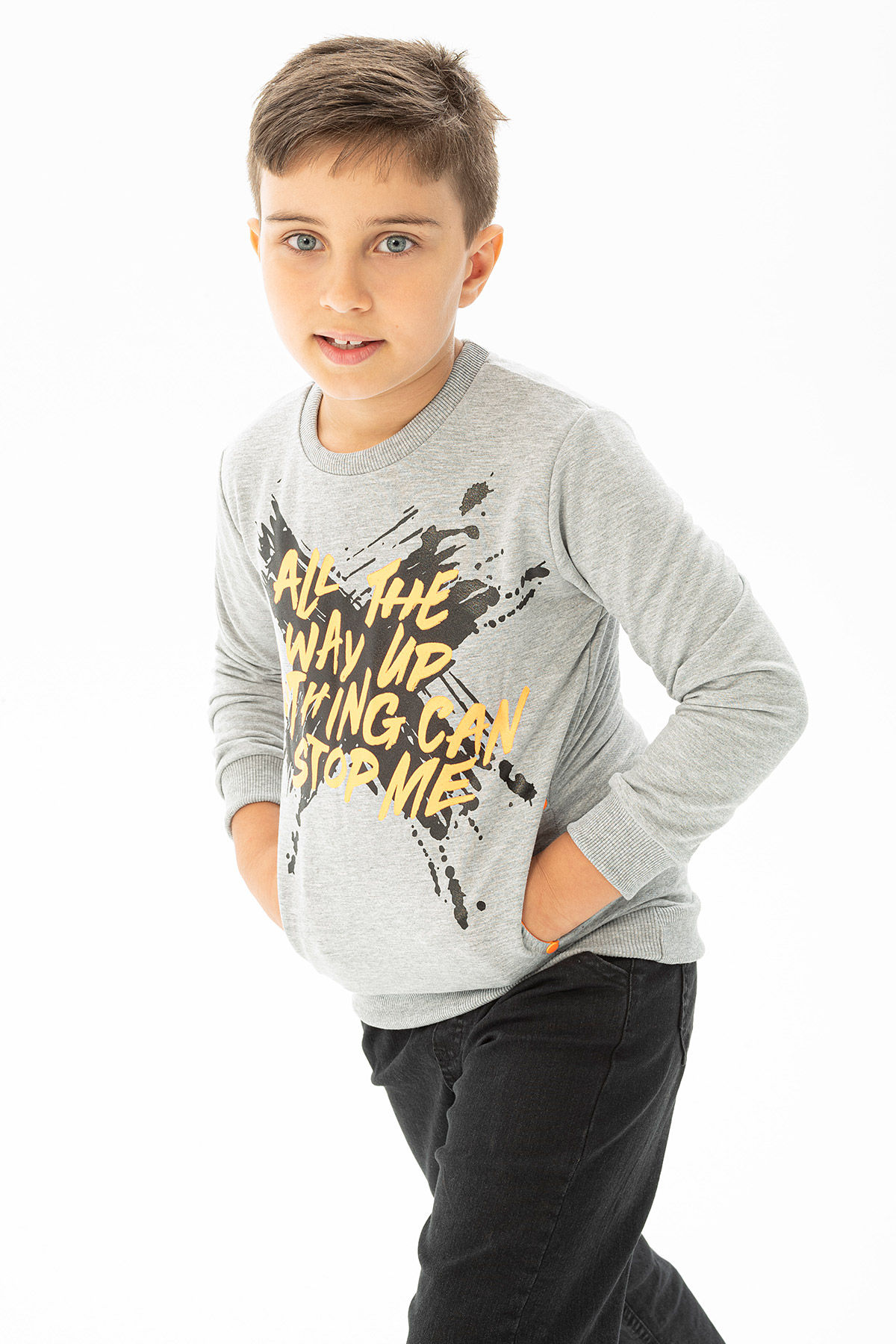 Sweatshirt with ''All The Way Up'' Design