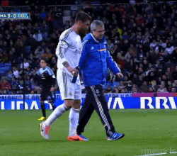tumblr_myzucbTK1N1s5t28vo3_250.gif
