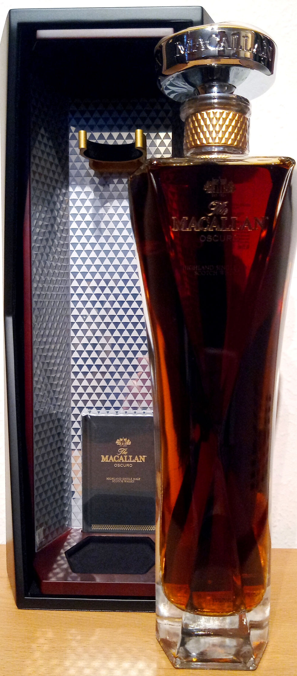 Macallan Whisky-Flasche in Geschenkbox