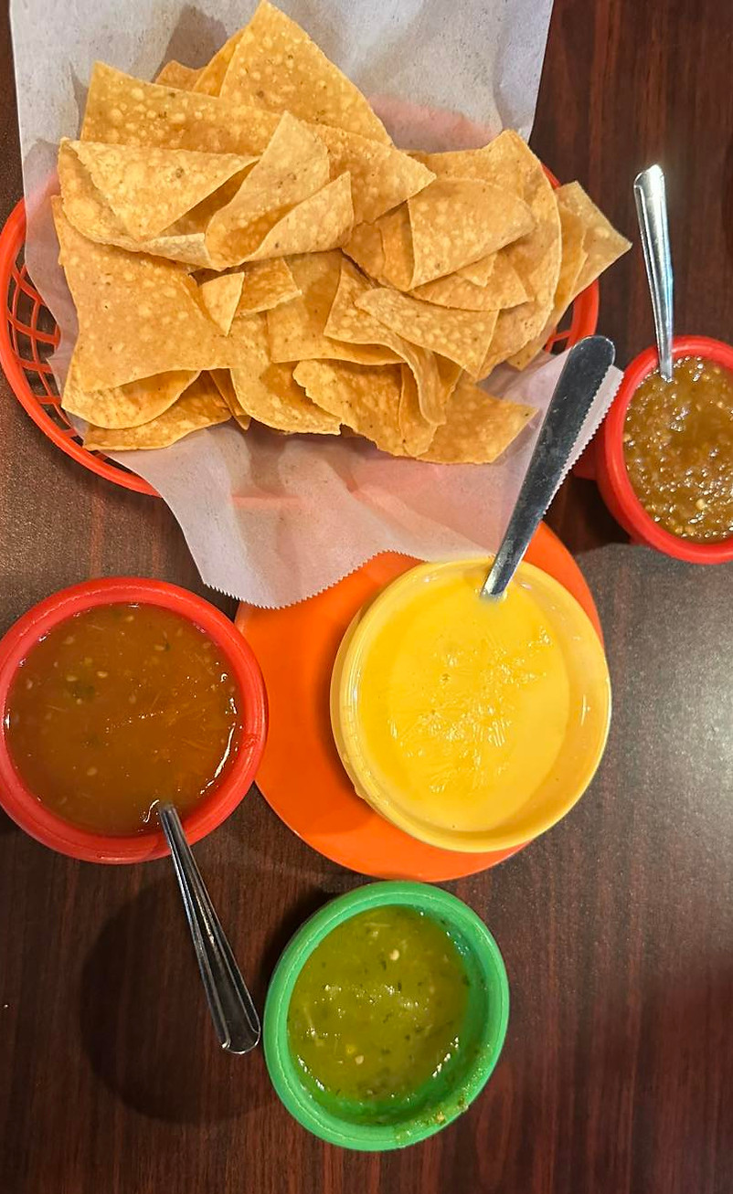 Chips & Queso