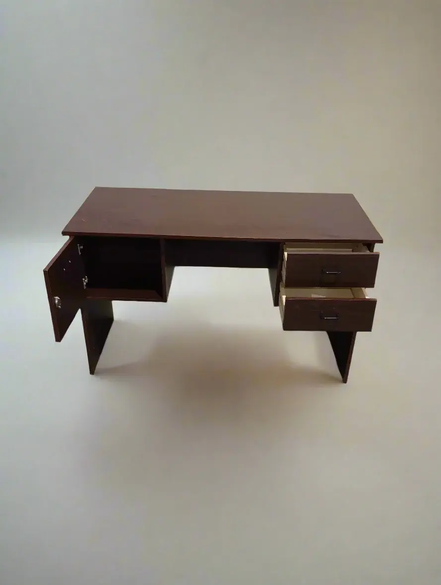 Thumbnail: Desk