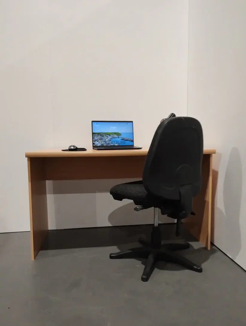Thumbnail: Office Desk