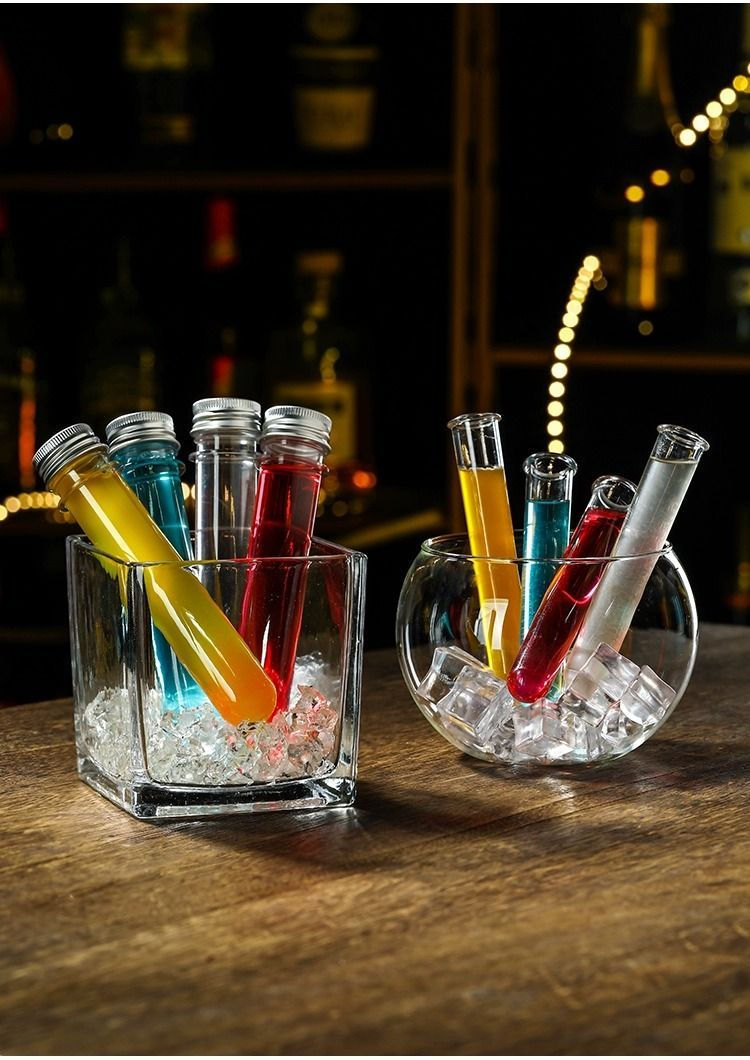 Thumbnail: Creative cocktail glass High-end influencer bar glasses ins straw crystal h