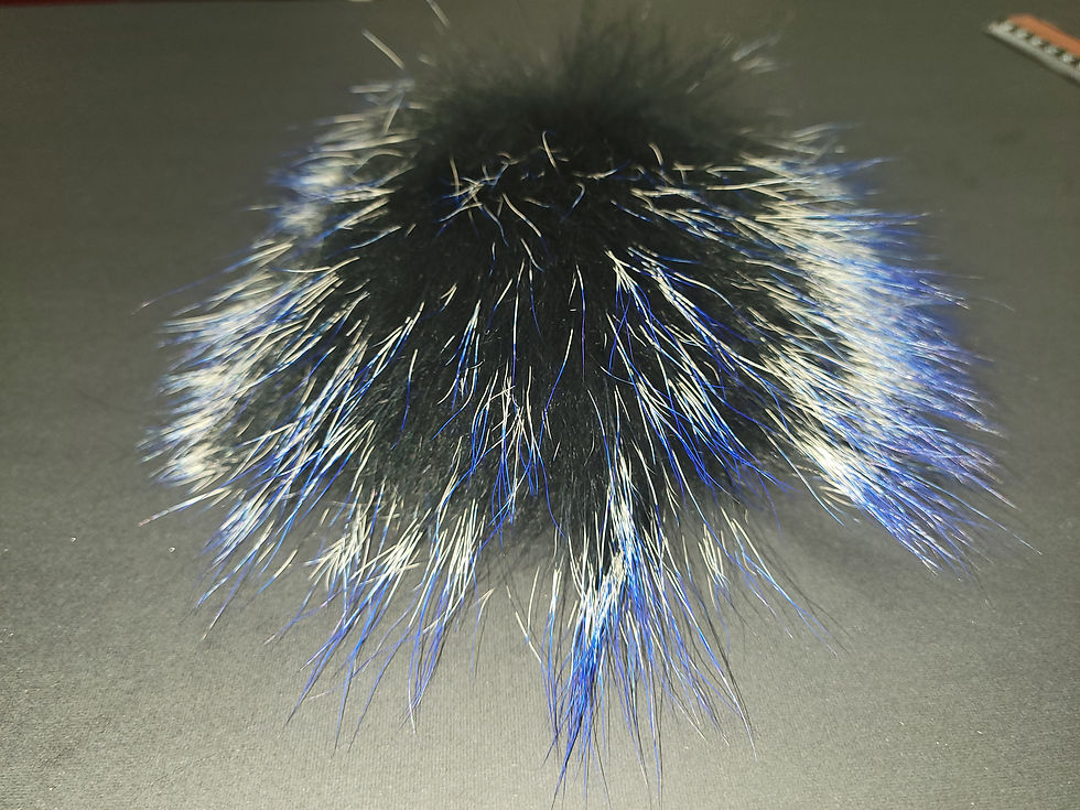 Thumbnail: Tanuki - Finn Racoon AAA SNOW TIP with white and blue tip