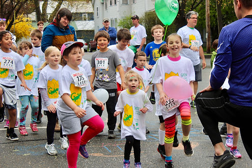 Kids stretch for sprout sprint