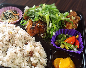 ネギたっぷりからあげ黒酢あん弁当.jpg