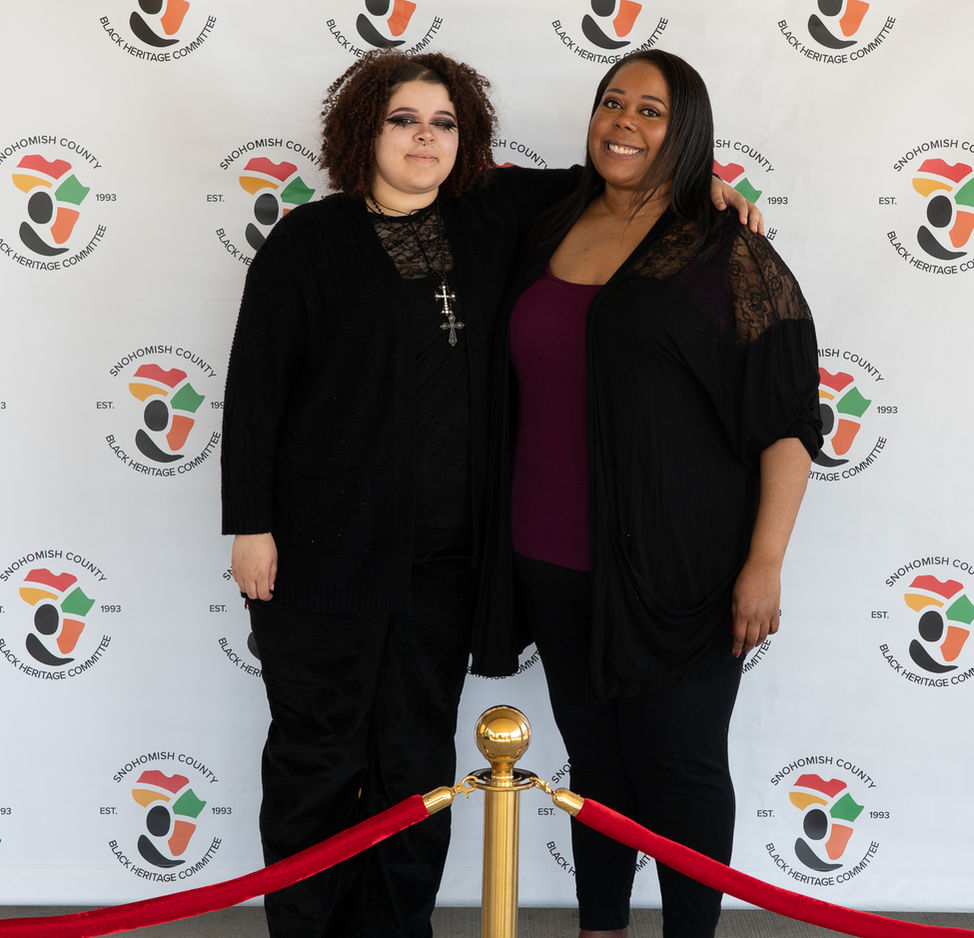 Red & White Banquet 2023 - Red Carpet-09.jpg