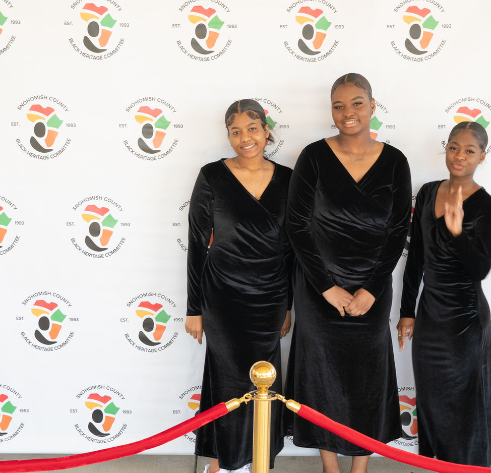 Red & White Banquet 2023 - Red Carpet-12.jpg