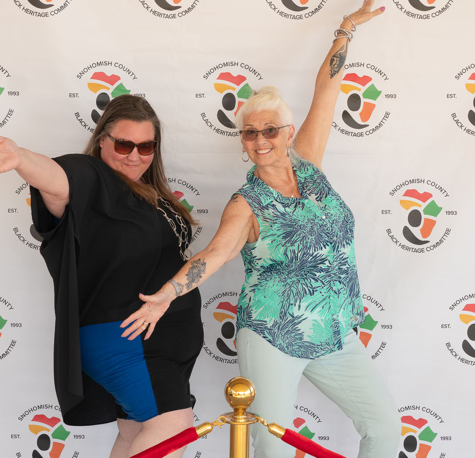 Red & White Banquet 2023 - Red Carpet-24.jpg