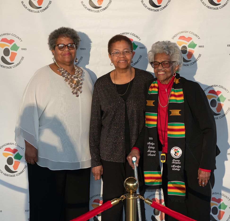 Red & White Banquet 2023 - Red Carpet-32.jpg