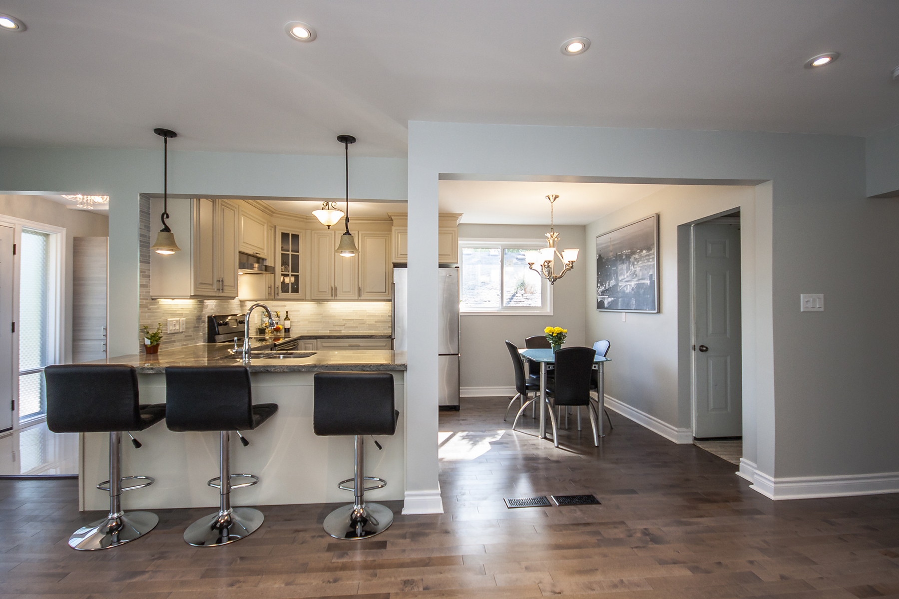 Kitchen Bar