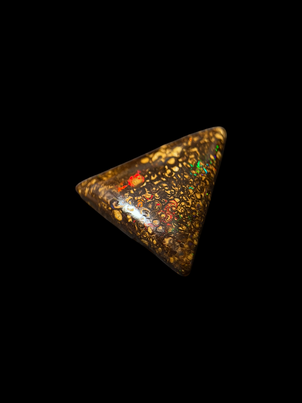 Opale Boulder Koroit 14ct triangle B123