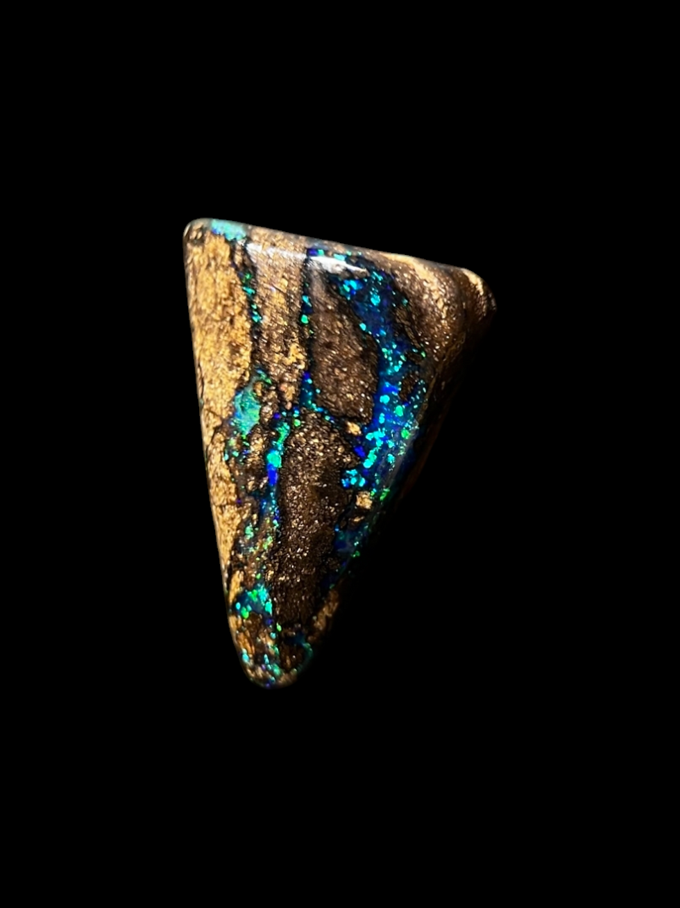 Opale Boulder 2ct triangle B151