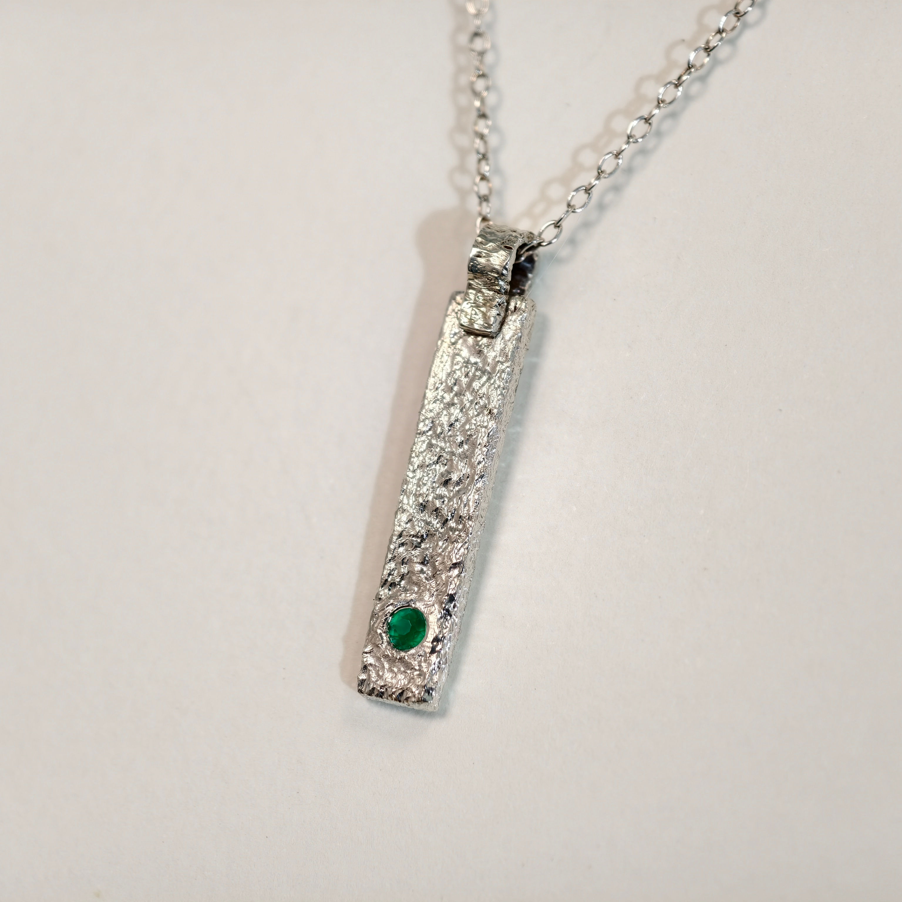 Pendentif argent 925 – Émeraude naturelle – Pièce unique