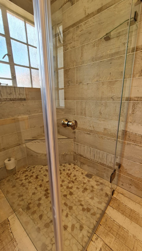 Corner Entry Frameless Glass Shower. 8mm Clear Toughened Safety Glass 