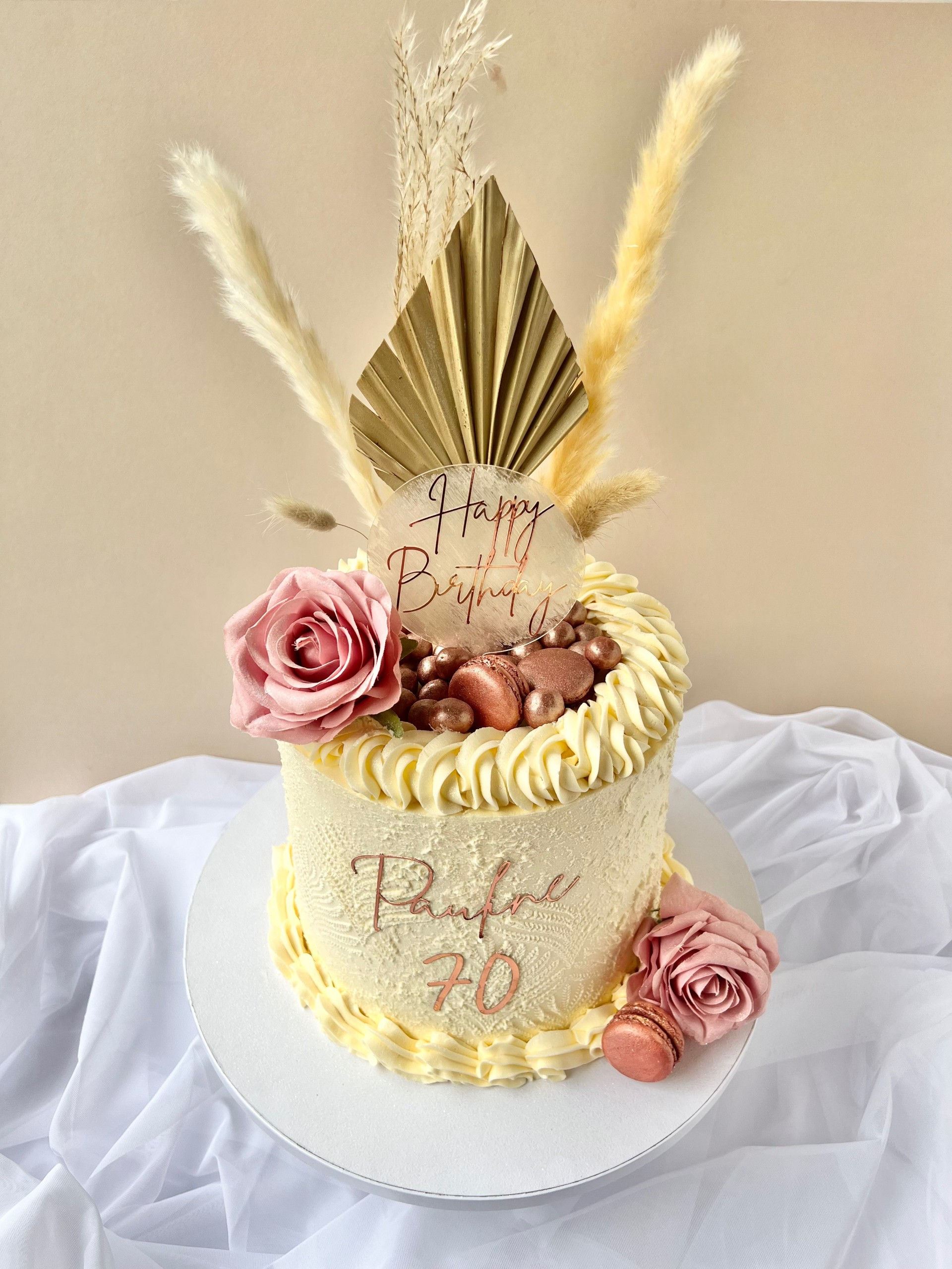 Rose gold dried flowers