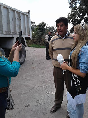 42901891_1896938550394997_34058055699010