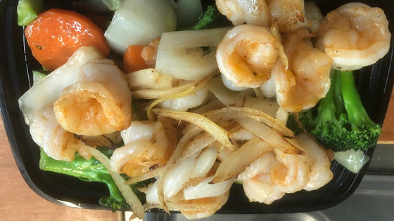 Grilled shrimp with vegetables