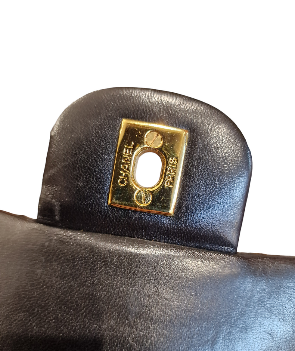 Thumbnail: Chanel Classic Double Flap Medium - Lambskin